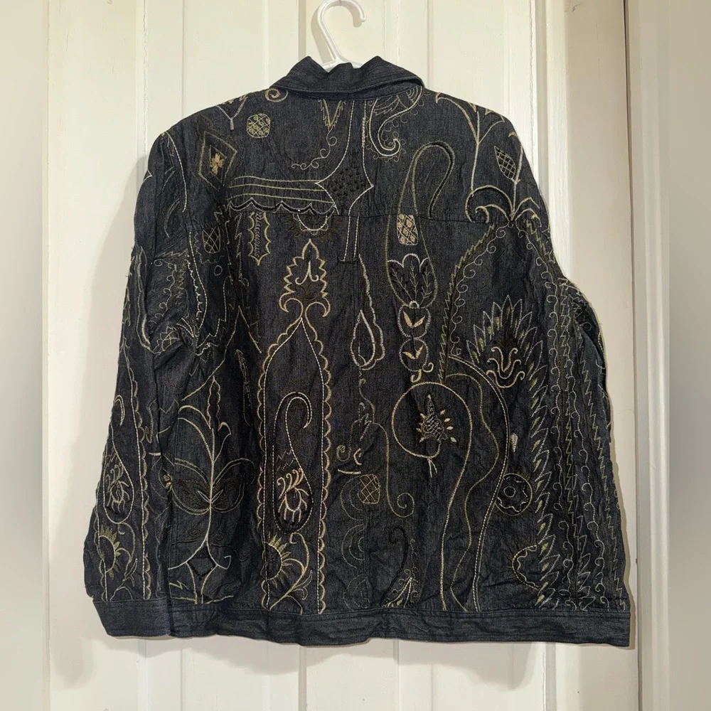 Laura Ashley plus size 2X Black and Gold Embroidered Jean‎ Jacket coat